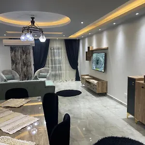 سكنيه رائعه الجمال تطل علي النيل *