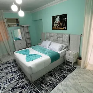 Apartment New Cozy 5 Minutes Away From Airport And Amenties *