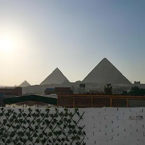 Queen Of The Pyramids *