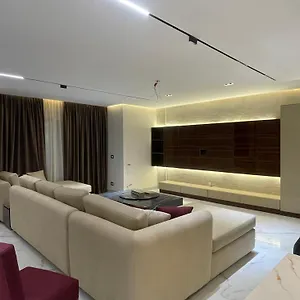 Luxry In Taj Near Airport Apartment Cairo