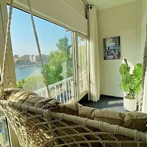 Nile Front Zamalek Abu El Feda 3br Apartment *
