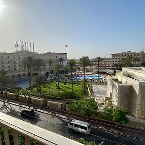 Lovely In The Heart Of Heliopolis * Cairo