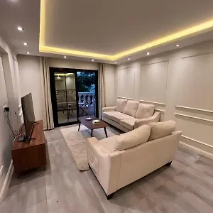 Elegant Garden View 3br Apartment Cairo