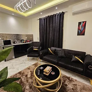 Dhb Stylish 1br In 63b Apartment