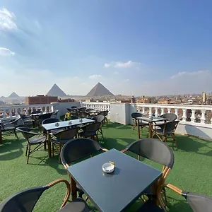 Hotel Pyramids Star Lights 3*