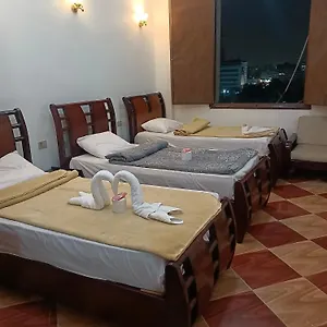 Family Palace *