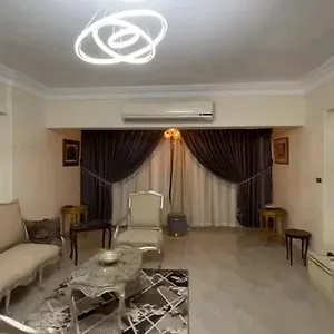 شقه للايجار Cairo