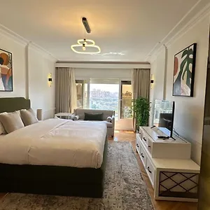 Beeclo In Zamalek Apartment *