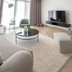 Luxury 3 Bedroom Cfc New 1c33 Apartment *