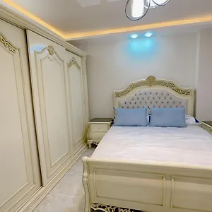 اللبيني هرم *