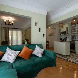 Apartment Charming 2br Oasis In Heliopolis W Covered Patio *