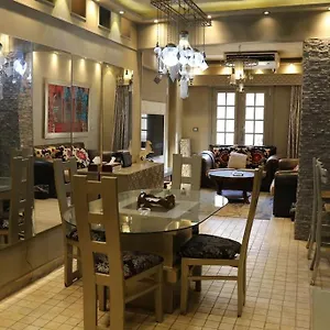 Apartment Charming 2br In Scenic Zamalek - Cosmic 7 *