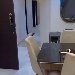 Apartment فندقيه بشارع شهاب *