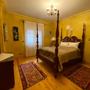Majestic At Pearl Homestay *