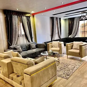 مفروشة بالمهندسين Cairo
