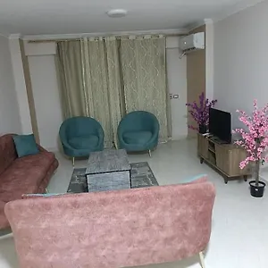 مدينة الواحة كمبوند كايرو تاون Apartment *