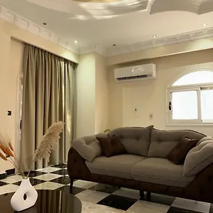 Apartment Chessboard Oasis By Bc Cairo