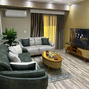 Skyline Luxury 5 Mins From Airport * Cairo