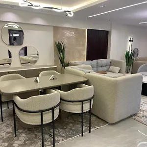 Zahir-701 Apartment *