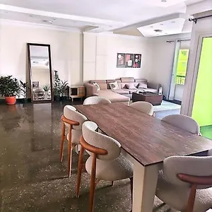 Stylish Luxury Furnished Apartment *