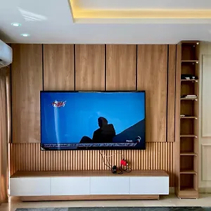 3 Bedrooms Nile - Maadi * Cairo