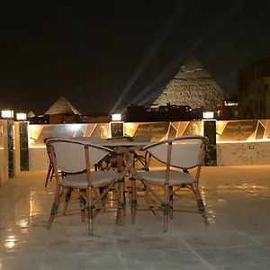 The View Pyramids Gold One 3* Kafret el-Gabal