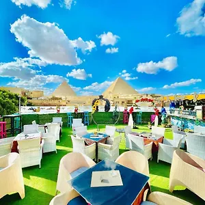 Bed & Breakfast Sunshine Pyramids *