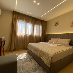 Holy Sheet Hotel *