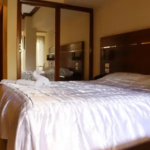 Pharaohs Hotel 3*