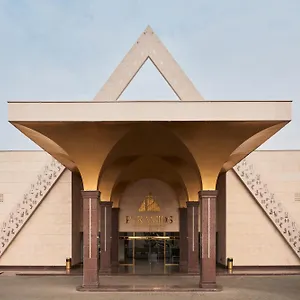 ホテル Pyramids Park Cairo 4*