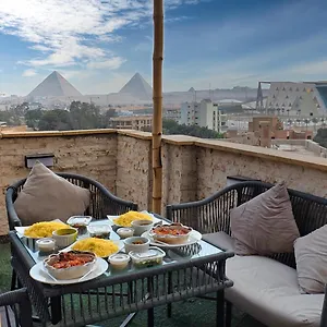 Bed & Breakfast Hostalio Pyramid View *