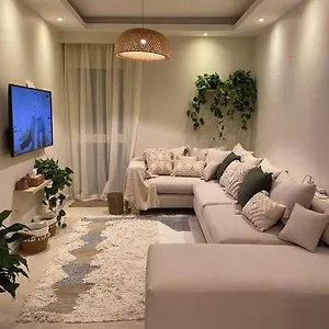 Up Town Apartment