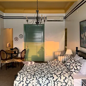 Retro Nile View Apartment Cairo