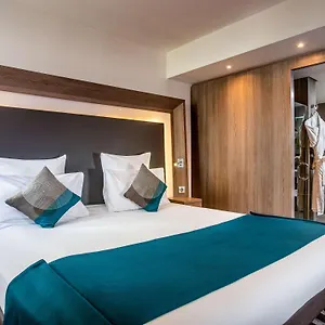 Novotel Airport