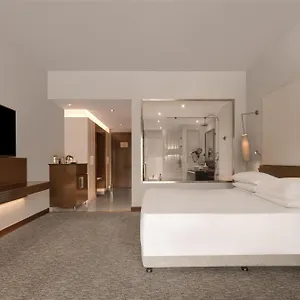Otel Dusit Thani Lakeview