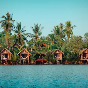 Eden Eco Village Hostel Kampot