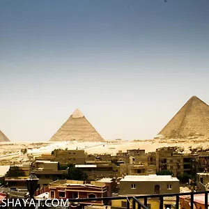 Pyramids Plateau 2* Giza