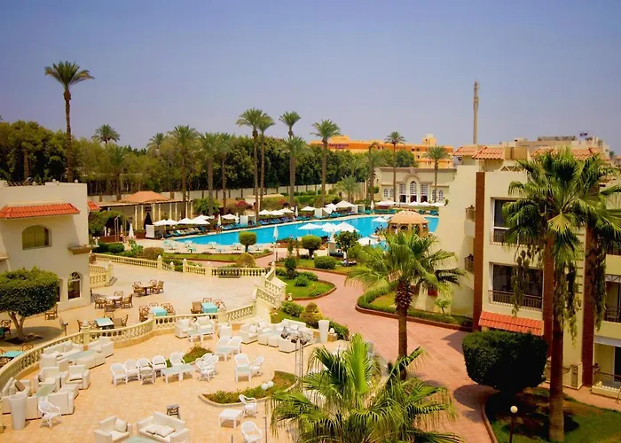 Cataract Pyramids Resort Kafret el-Gabal foto