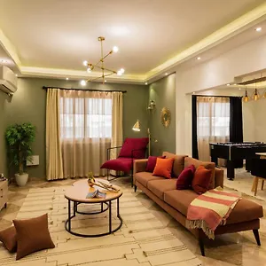 Play Foosball & Do Yoga - 1 Bedroom 5 Min To Airport