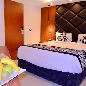 Hotel Panorama Ramsis & Cafe 3*