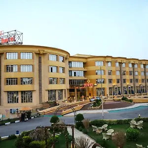 Jewel Glorious Il Cairo