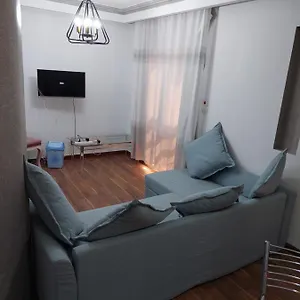 El Rehab Cozy 3 Bedrooms * Cairo