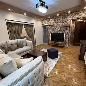 Luxurious In The Heart Of Overlooking The Nile, Dokki Cairo