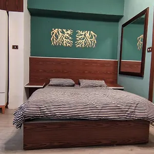 With Private Entrance And Garden * Cairo