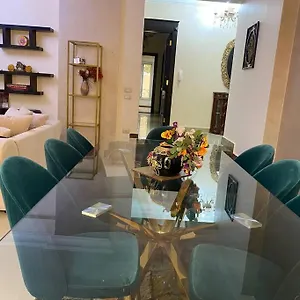 Apartment Peaceful In New