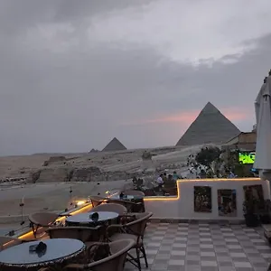 Libertad Queen Cleopatra View