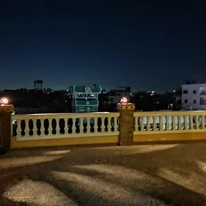 Pyramid Stars Cairo