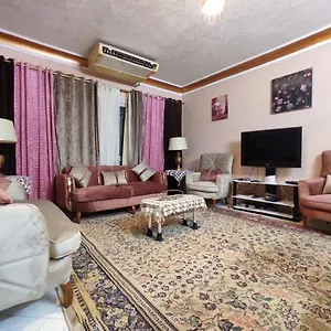 Apartment شقه مفروشه في 233 دجله *