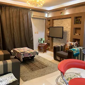 The Cozy Gateway Apartment Cairo