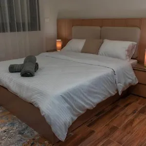 Luxury 2 Bedroom By A1 - 401 Apartment *